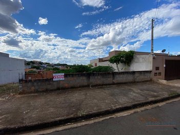 land_lot em Rua Tamoyos, Ibiporã - Ibiporã - PR