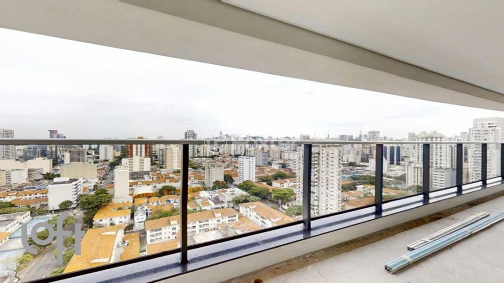 1742403899682-arthur_de_azevedo_03162025_102936.jpeg