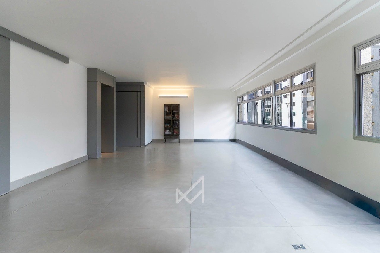 Apartamento com 4 quartos — Lourdes, Belo Horizonte