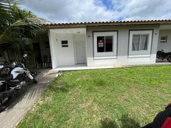 house em Avenida B, Senador Carlos Jereissati - Pacatuba - CE