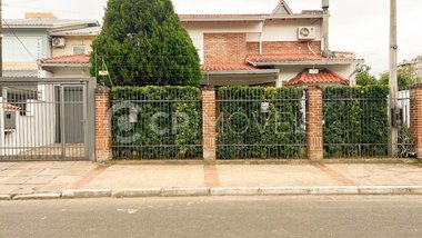 house em Rua Fernando Strehlau, Jardim Itu - Porto Alegre - RS