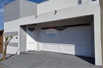 house em Rua Pedro de Toledo, Centro - Lins - SP