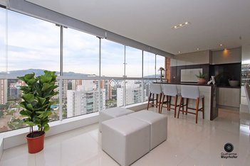 apartment em Rua José Albano Volkmer, Azenha - Porto Alegre - RS