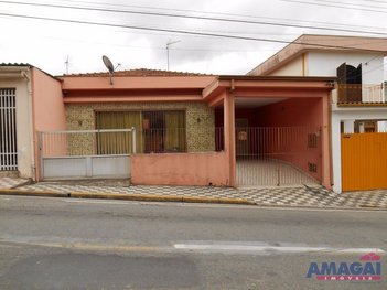 house em Rua Padre Eugênio, Jardim Jacinto - Jacareí - SP