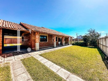 house em Rua Dr. Mário Azevedo Silveira, Xangri-Lá - Xangri-Lá - RS