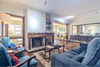 apartment em Avenida Carlos Gomes, Petrópolis - Porto Alegre - RS