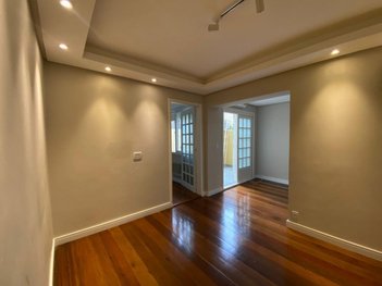 apartment em Rua Duque de Caxias, Centro Histórico - Porto Alegre - RS