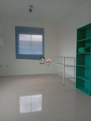 business em Travessa Poty, Palmeiras de São José - São José dos Campos - SP