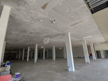 business em Avenida Afonso Pena, Nossa Senhora Aparecida - Uberlândia - MG