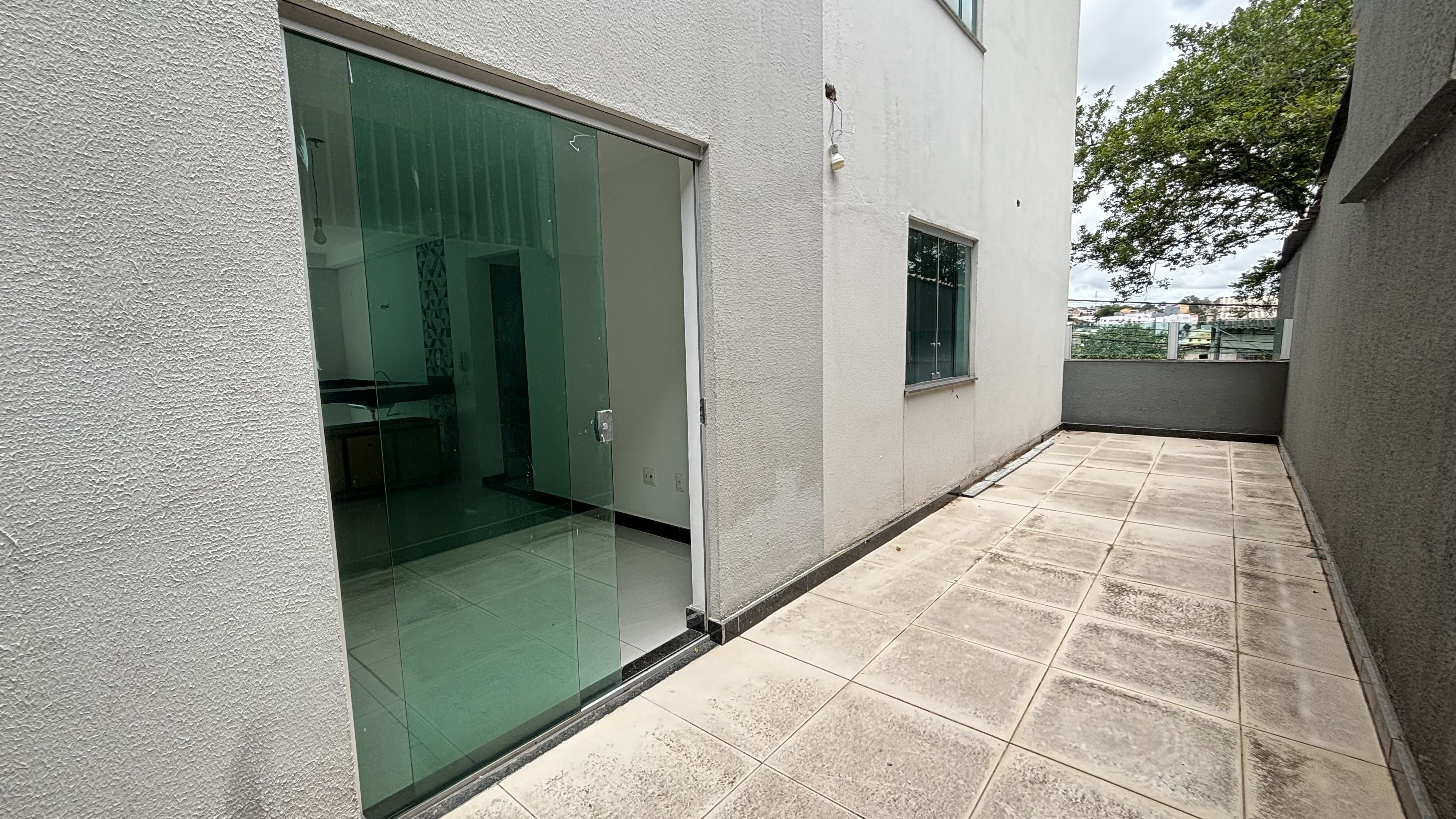 Apartamento com 3 quartos — Santa Mônica, Belo Horizonte