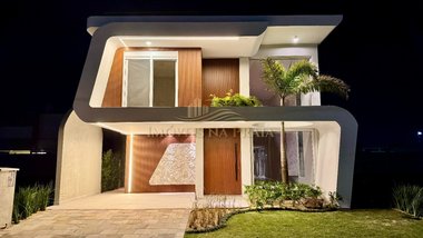 house em Rua Pedro Hygino da Silveira, Centro - Xangri-Lá - RS