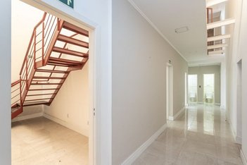 commercial_building em Mariante, Rio Branco - Porto Alegre - RS
