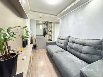 apartment em Rua Lothario Boutin, Pinheirinho - Curitiba - PR