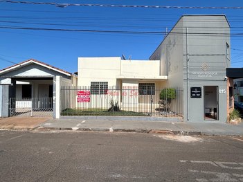 house em Rua Munhoz da Rocha, Centro - Santo Antônio da Platina - PR