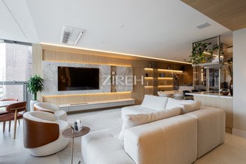 apartment em Rua Brasílio Itiberê, Água Verde - Curitiba - PR