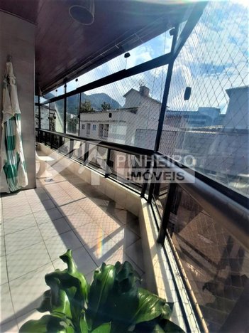 apartment em Avenida Alberto Torres, Alto - Teresópolis - RJ
