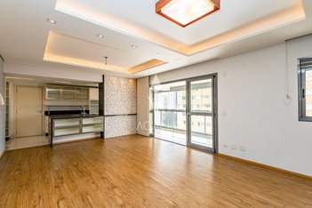 apartment em Rua Alferes Ângelo Sampaio, Água Verde - Curitiba - PR