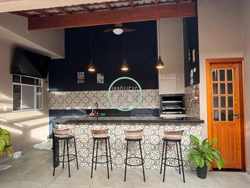 house em Avenida José Theodoro de Siqueira, Bairro do Colonia - Jacareí - SP