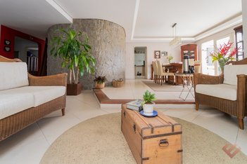 house em Rua Leonardo Colares, Centro - Pelotas - RS