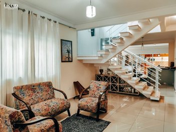house em Rua Alberto Caieiro, Loteamento Villa Branca - Jacareí - SP