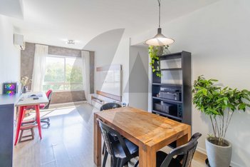 apartment em Rua Mauro Guedes de Oliveira, Jardim Lindóia - Porto Alegre - RS