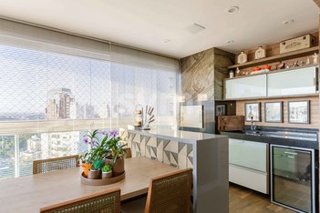 apartment em Rua Rosa Kaint Nadolny, Campo Comprido - Curitiba - PR