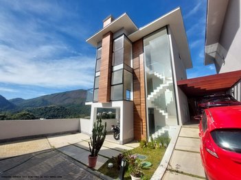 house em Rua Primeiro de Agosto, Tijuca - Teresópolis - RJ