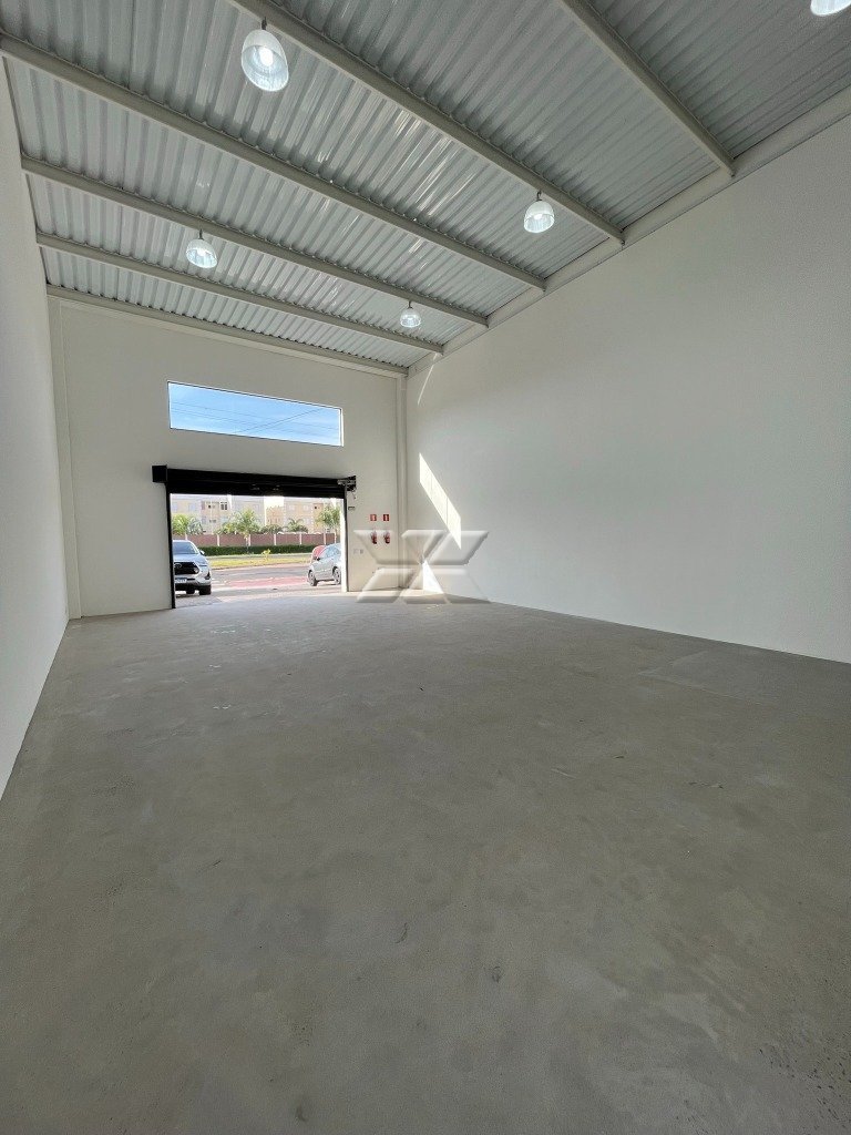 Barracão vista contrária