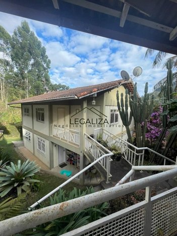 house em Rua Adelino Pereira Valente, Vila Amélia - Nova Friburgo - RJ