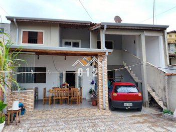 house em Rua Maria Oscarina Rezende de Oliveira, Triângulo - Pindamonhangaba - SP
