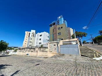 apartment em Rua Professor Moura Rabelo, Candelária - Natal - RN