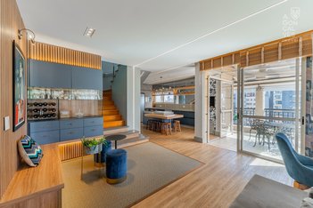 apartment em Avenida Cândido Hartmann, Santo Inácio - Curitiba - PR
