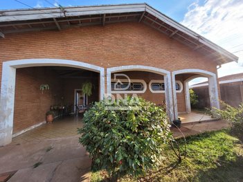 house em Rua Theodomiro Carmelo, Vila Carmelo - Botucatu - SP