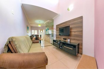house em Avenida Orpheu Manenti, Jardim Celina - Araras - SP