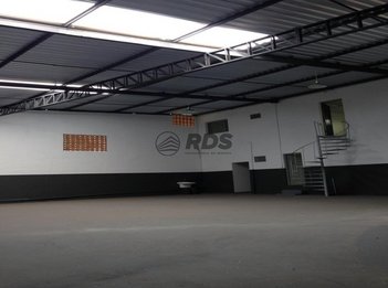 industrial em Rua Estados Unidos, Centro - Diadema - SP