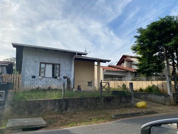 house em Rua 24 de Outubro, Carijós - Indaial - SC