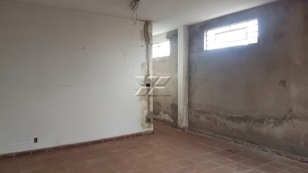 Vista contrária sala