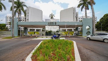apartment em AOS 8, Área Octogonal - Brasília - DF