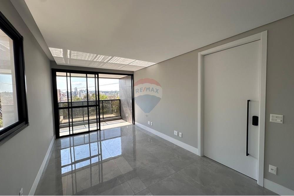 Apartamento com 3 quartos — Santa Efigênia, Belo Horizonte
