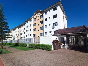 apartment em Rua Primeiro de Maio, Neva - Cascavel - PR