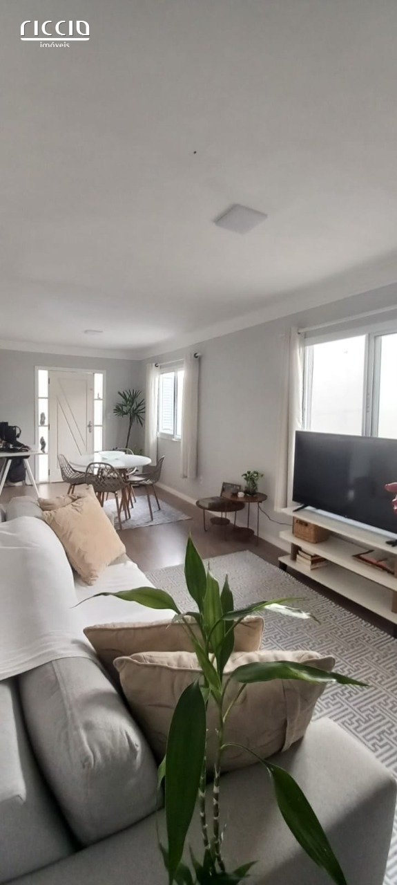 43c4f304-a30f-4ceb-ab4b-a99f855e57df