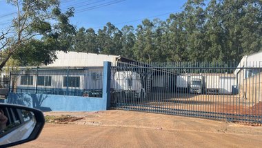 industrial em Travessa Dalva de Oliveira, Indústrias Leves - Londrina - PR