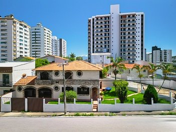 house em Rua Saldanha da Gama, Barreiros - São José - SC