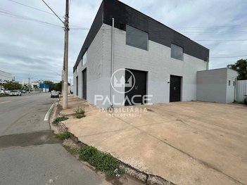 industrial em Avenida Cristóvão Colombo, Vila Industrial - Piracicaba - SP