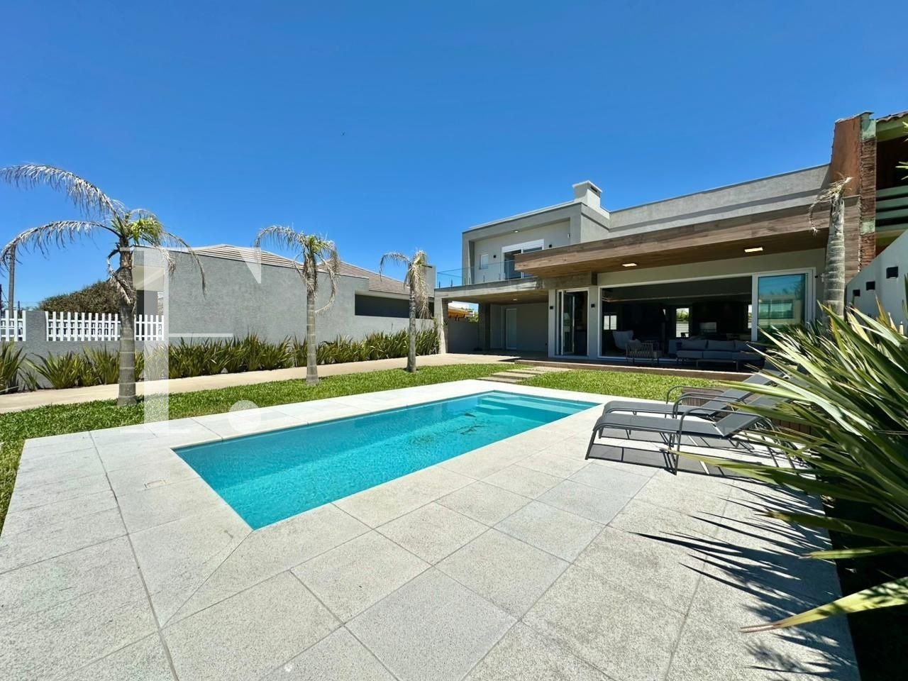 WhatsApp Image 2025-11-14 at 13.33