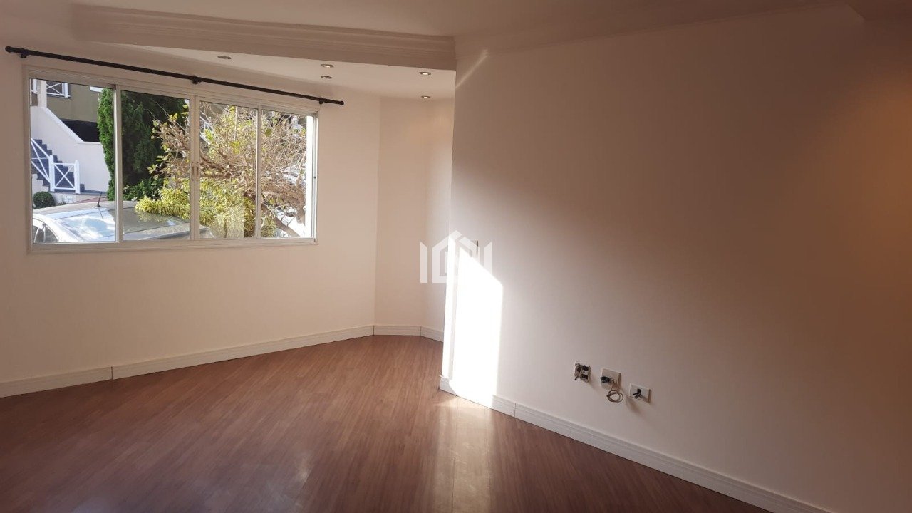 casa a venda  condomínio Villa Inglesa-sala de estar