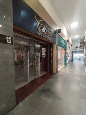 business em Avenida Francisco Vieira Martins, Palmeiras - Ponte Nova - MG