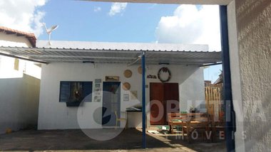 house em Rua do Fazendeiro, Jardim das Palmeiras - Uberlândia - MG