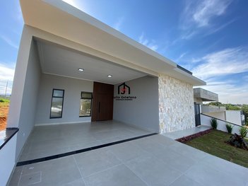 house em Rua Japão, Parque das Nações - Pindamonhangaba - SP