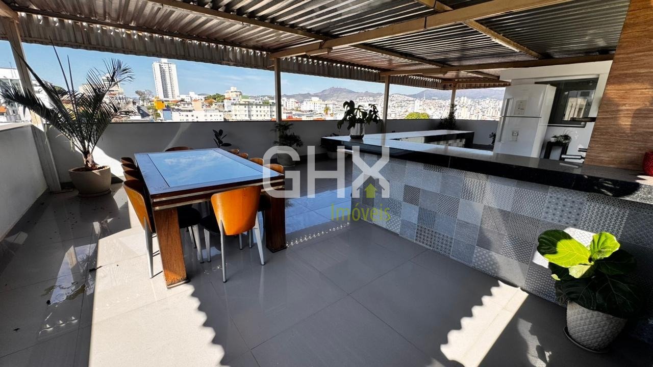 Cobertura com 4 quartos — Sagrada Família, Belo Horizonte